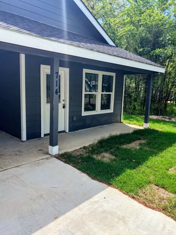 714 Cedarcrest Dr - Photo 2 of 14