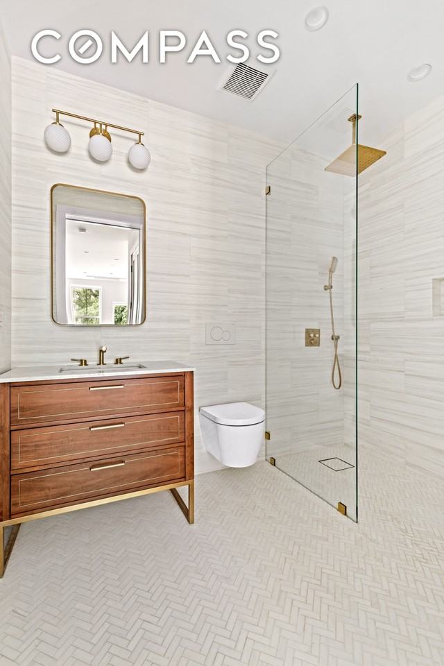 74 Carroll St #1 - Photo 7 of 13