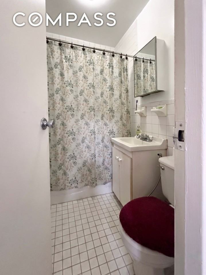 169 Allen St #3D - Photo 4 of 8