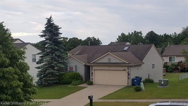 3324 Valley Rise Dr - Photo 2 of 9