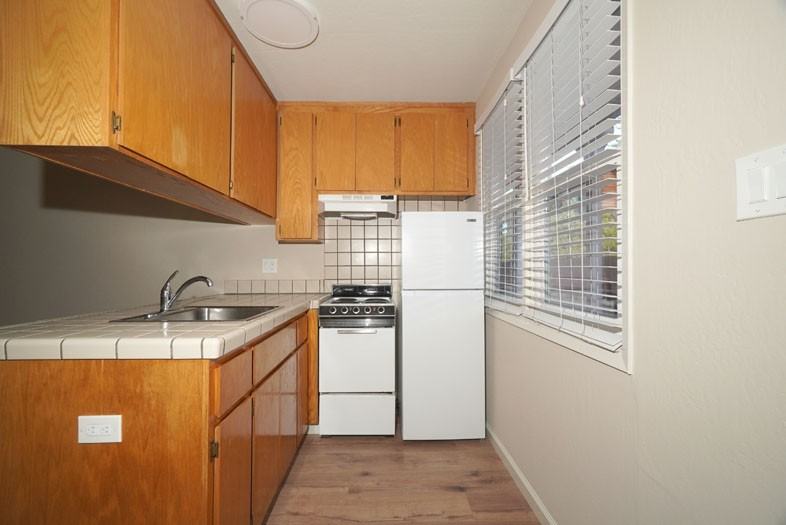670 Live Oak Ave #03 - Photo 6 of 8