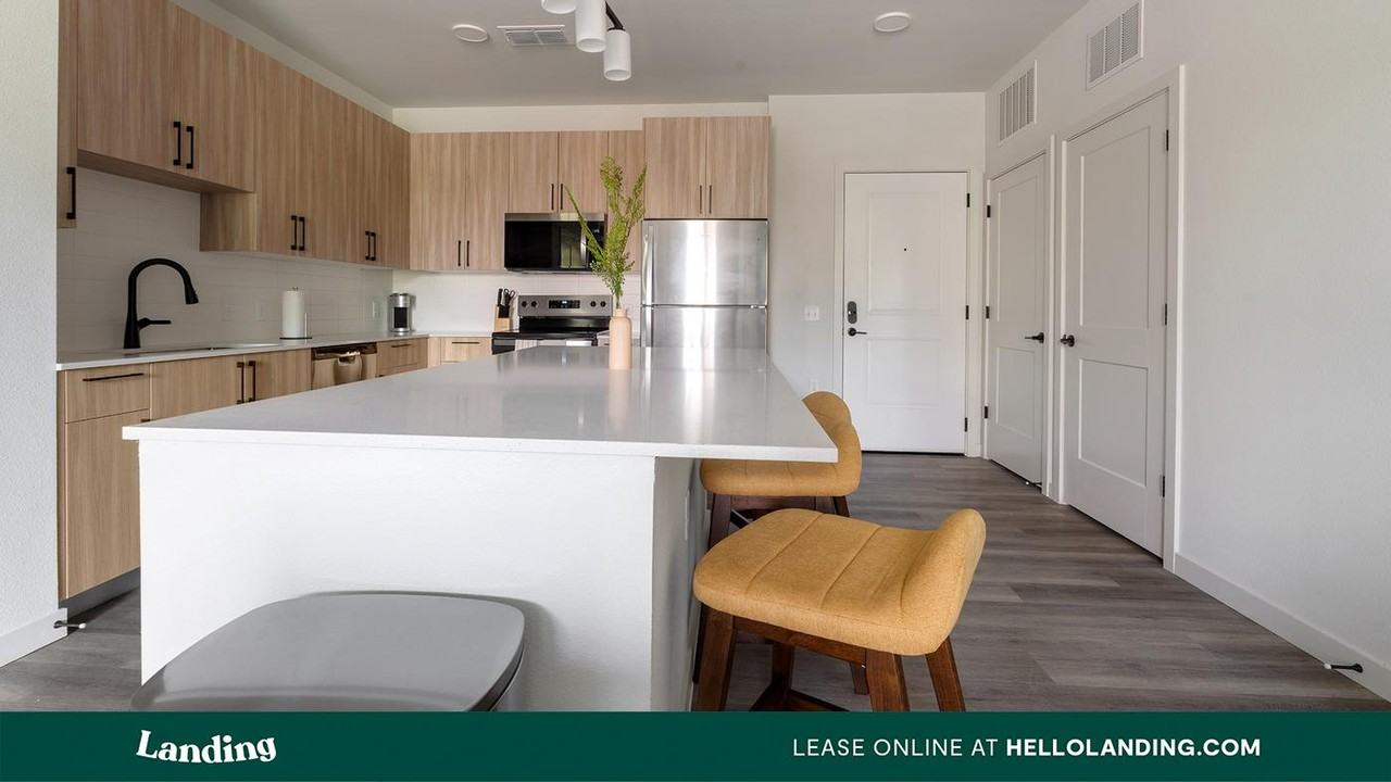 13700 Magnolia Oak Circle - Photo 3 of 50