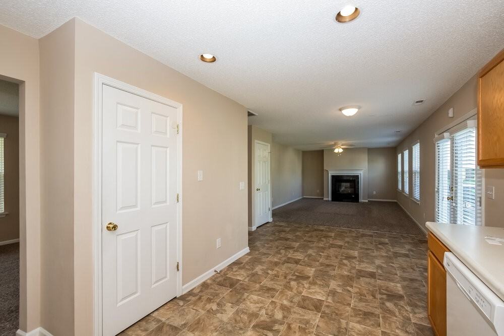 6629 Rustic View Ct - Photo 7 of 17