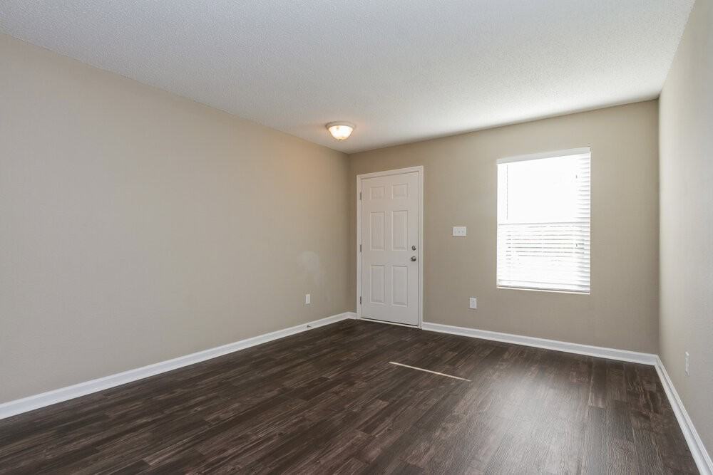 15372 Dry Creek Rd - Photo 2 of 16