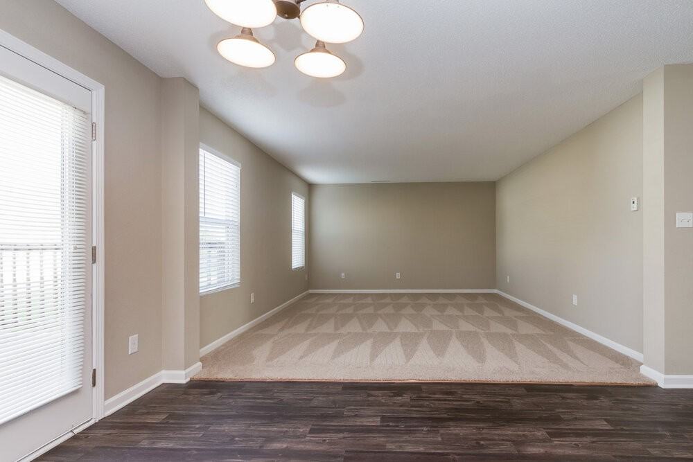 15372 Dry Creek Rd - Photo 3 of 16