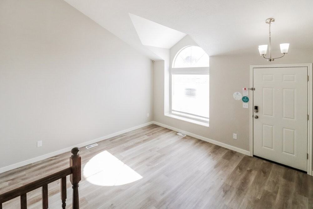 4829 Sw - Photo 7 of 23