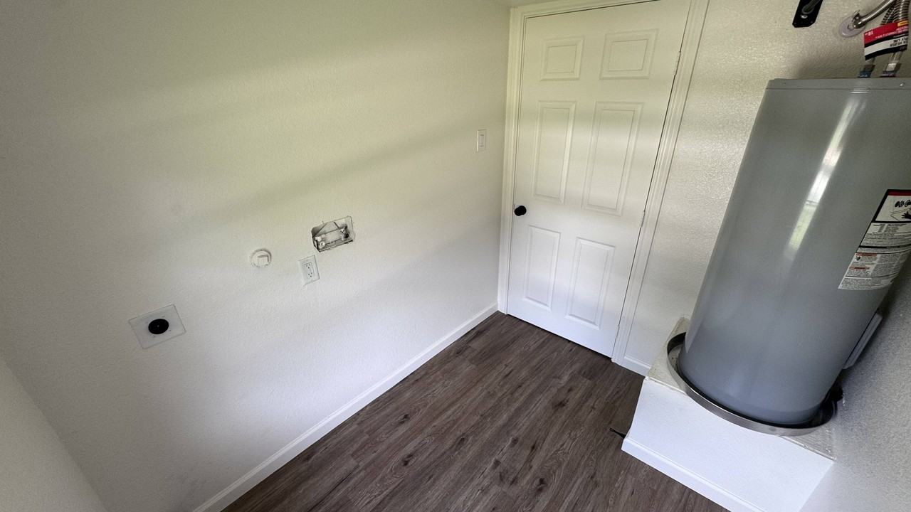110 Rabe St #1 - Photo 5 of 15