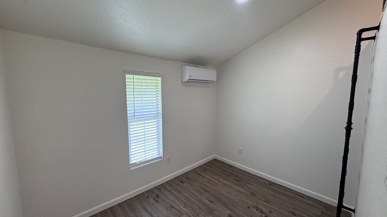 110 Rabe St #1 - Photo 6 of 15