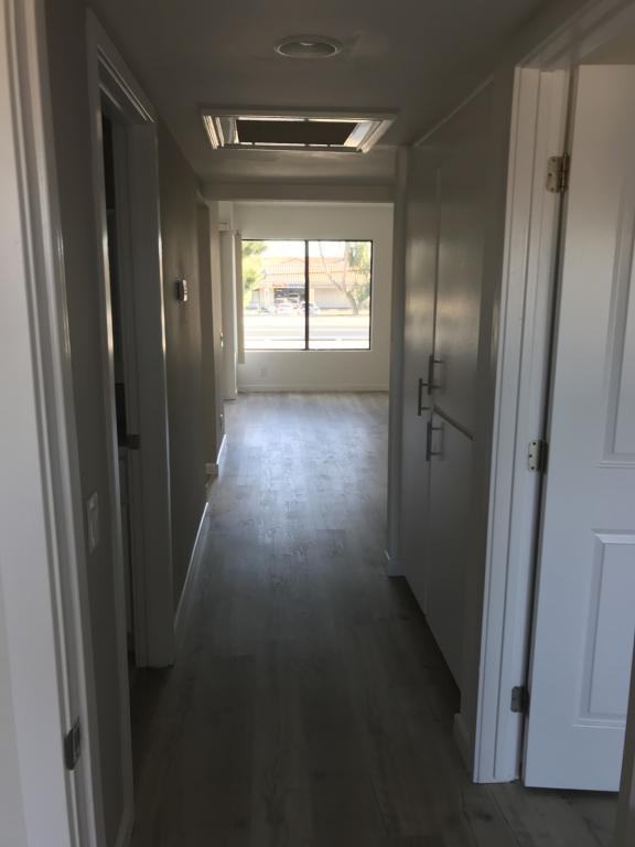 181 N Richmont Dr - Photo 2 of 12