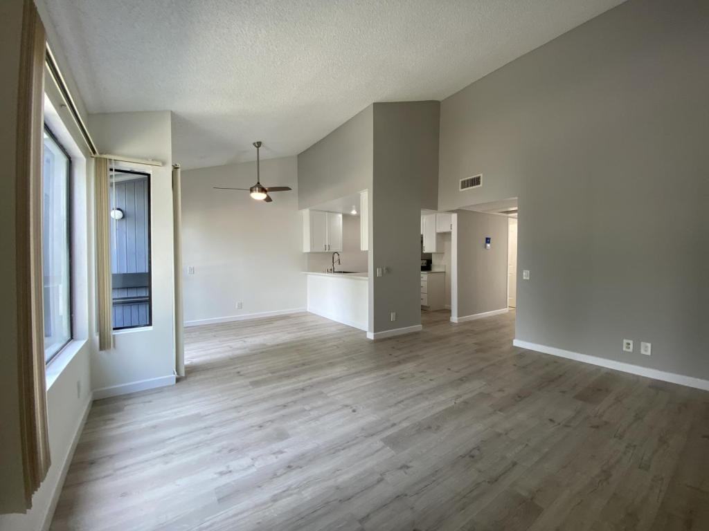 181 N Richmont Dr - Photo 6 of 12