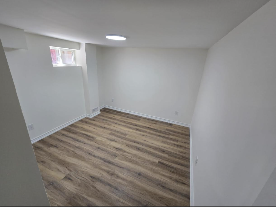 11 Radford Crescent #BSMT - Photo 4 of 11
