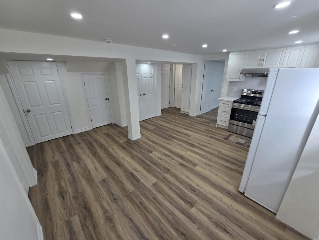 11 Radford Crescent #BSMT - Photo 3 of 11