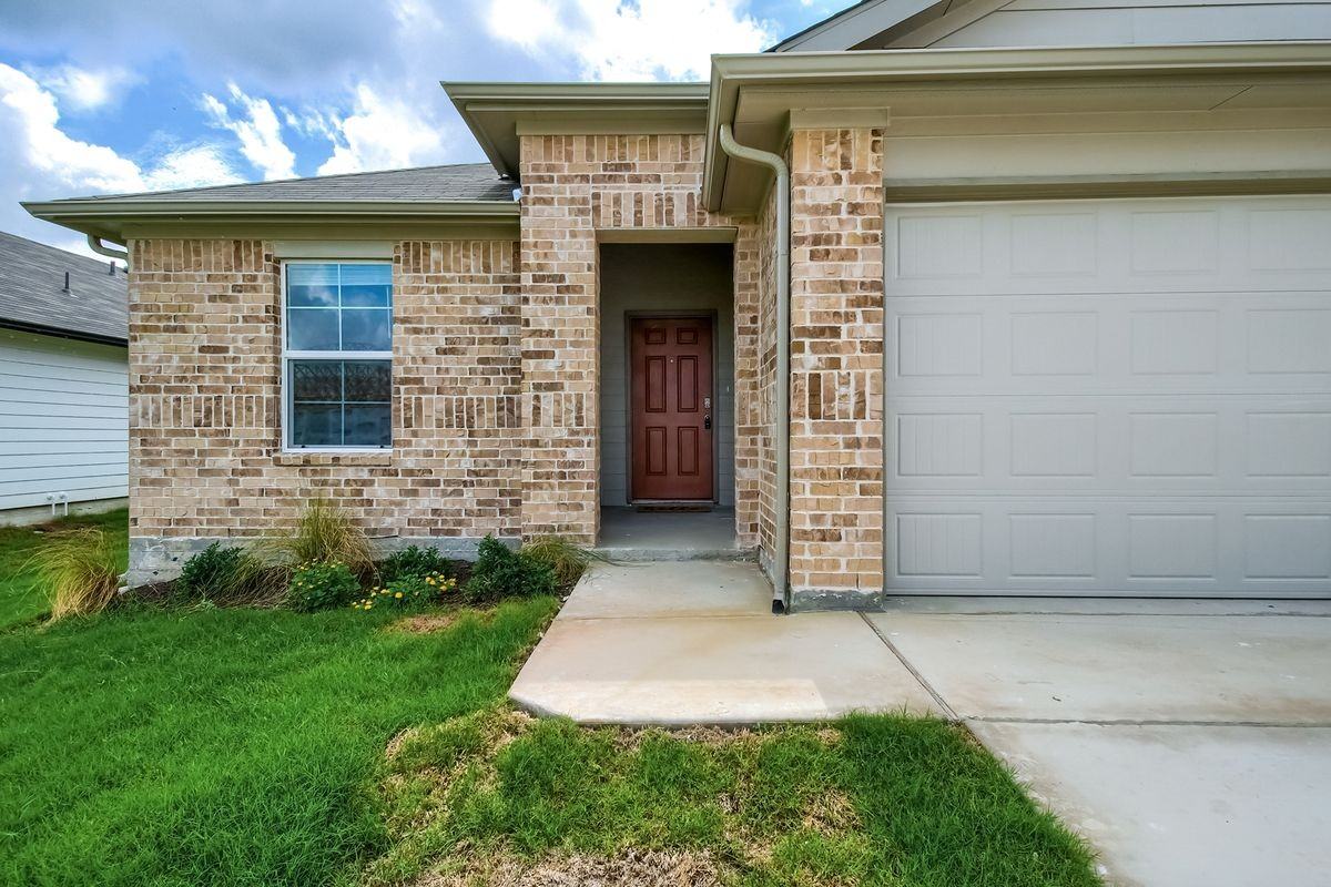 745 Adler Way - Photo 3 of 28