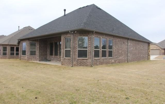 2113 Clive Dr - Photo 2 of 25