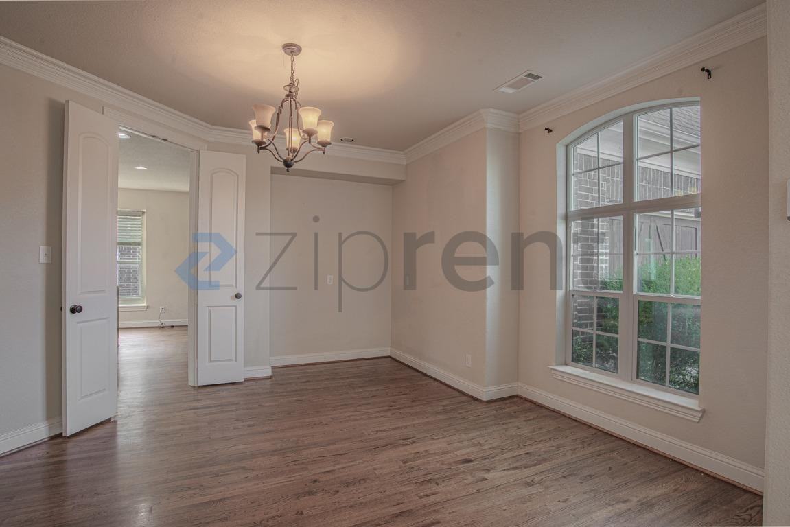 3537 Acropolis Way - Photo 4 of 24