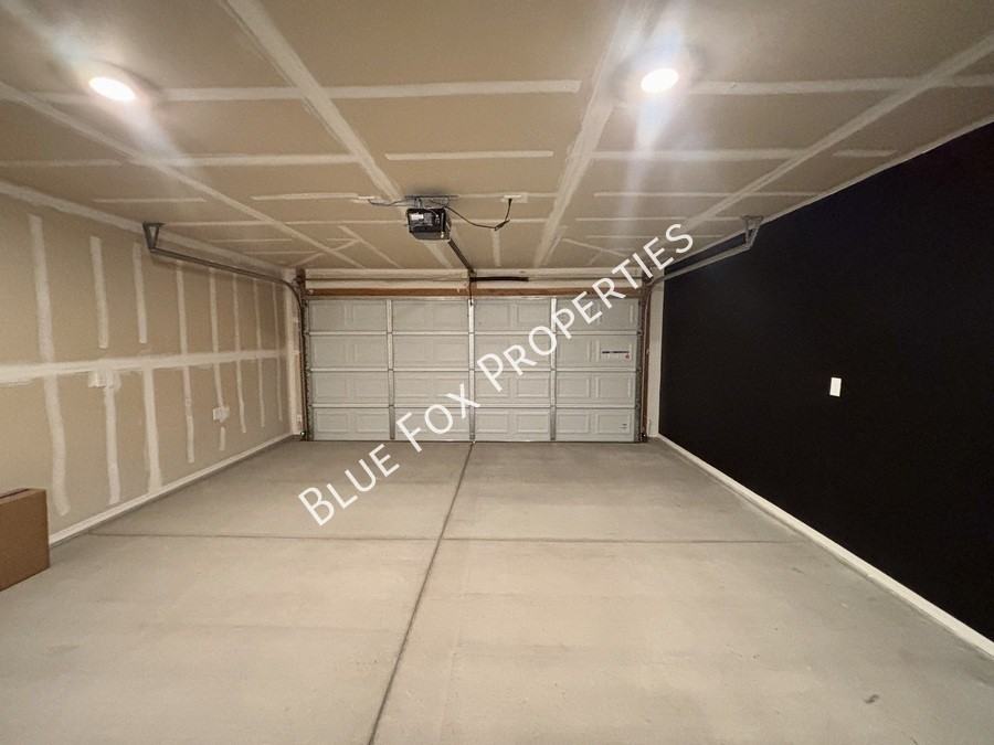8823 E Stone Meadow Cir - Photo 2 of 22