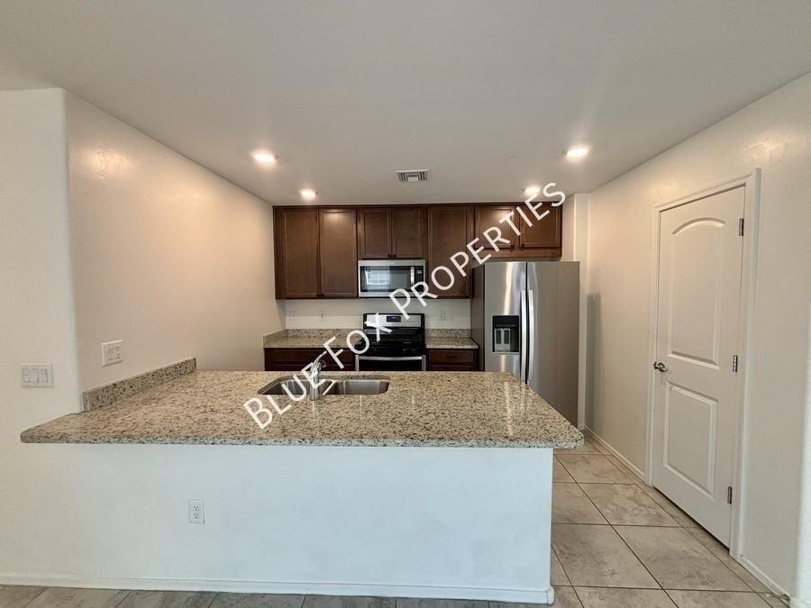 8823 E Stone Meadow Cir - Photo 4 of 22