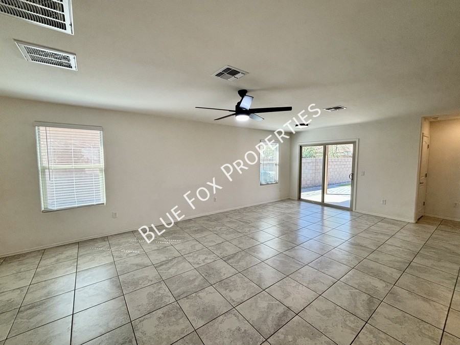 8823 E Stone Meadow Cir - Photo 7 of 22