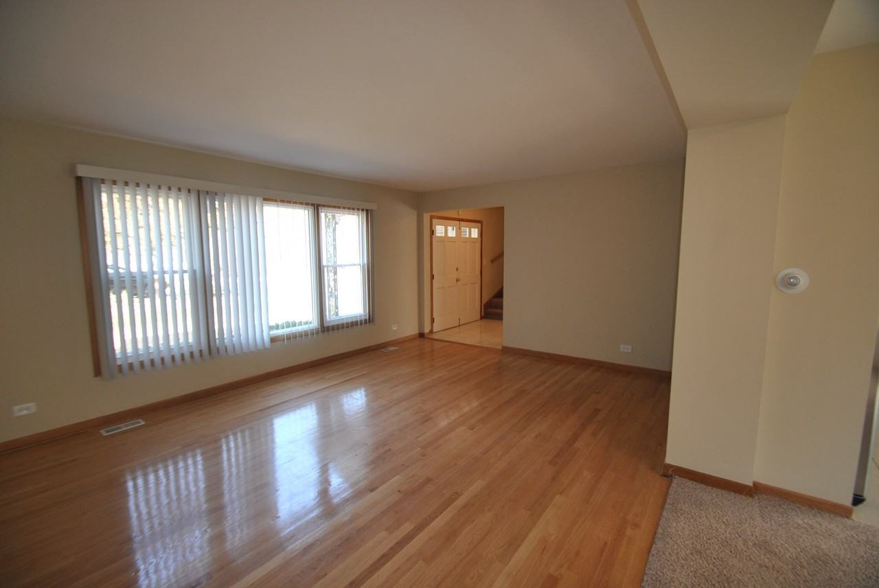 8613 Kean Ave - Photo 2 of 9