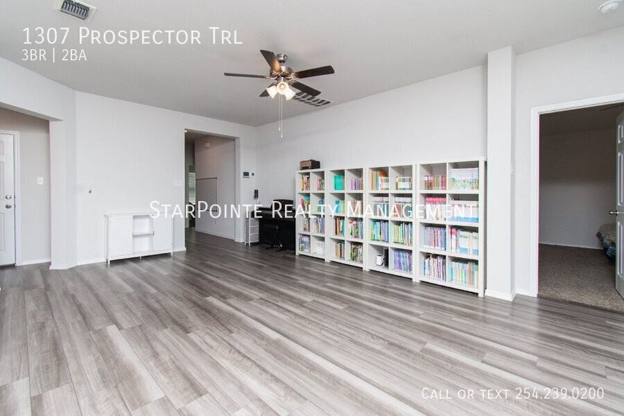1307 Prospector Trl - Photo 4 of 20