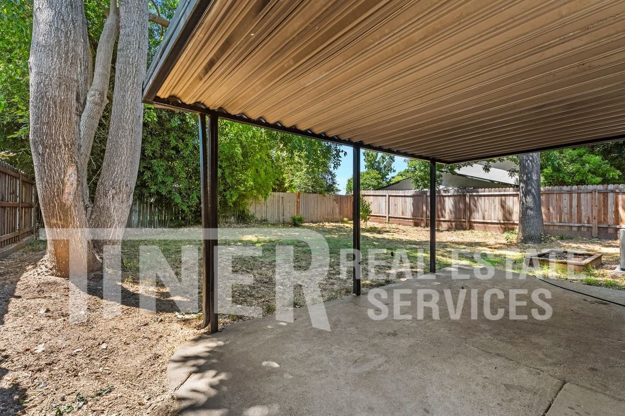8912 Lanier Way - Photo 4 of 21