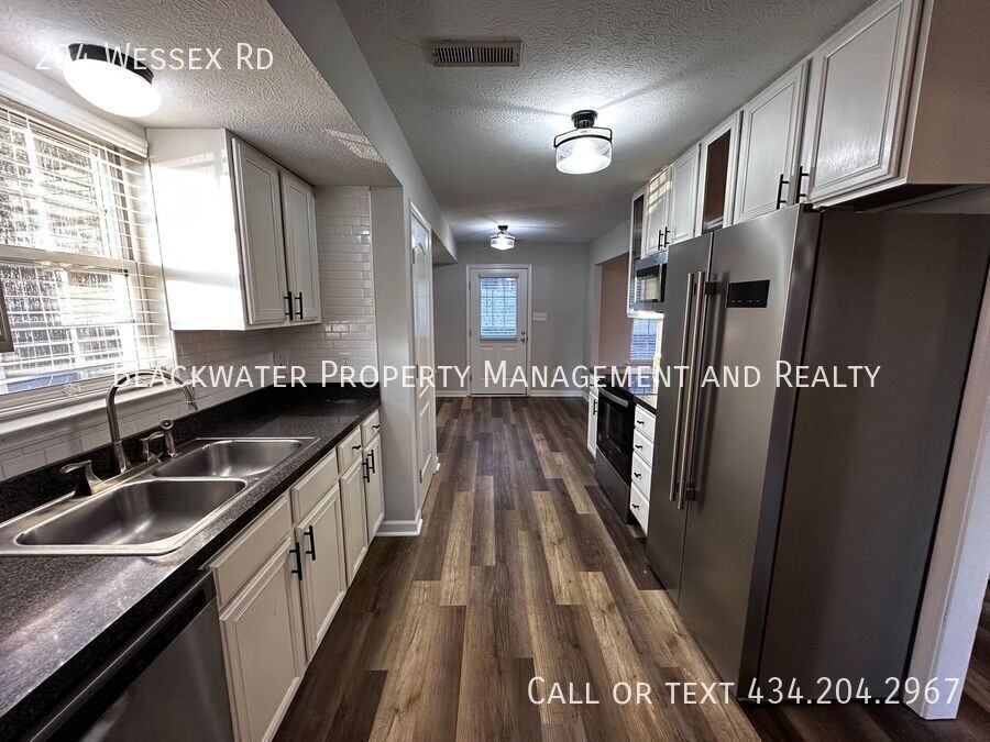 204 Wessex Rd - Photo 4 of 23