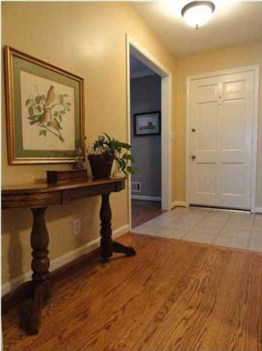 9814 Grenfell Way - Photo 3 of 18