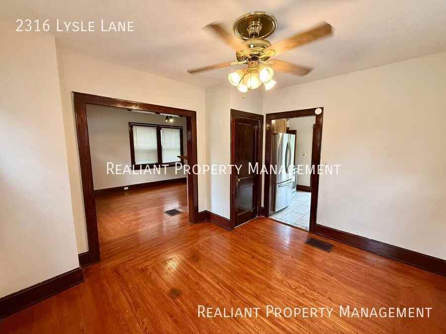 2316 Lysle Ln - Photo 5 of 21