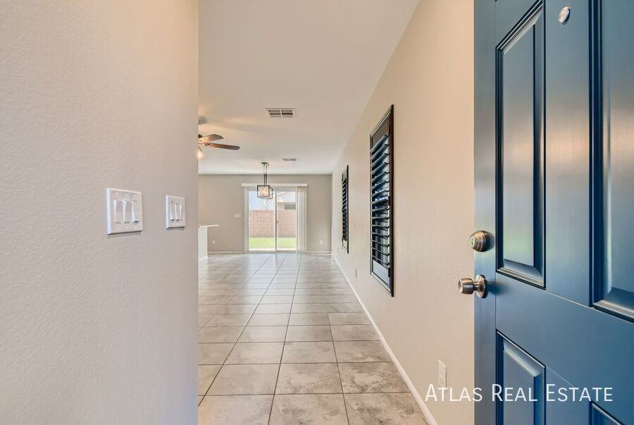 10380 Foramore Ct - Photo 3 of 17