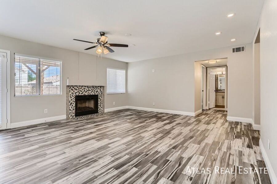 7980 Boardwalk Way - Photo 5 of 17