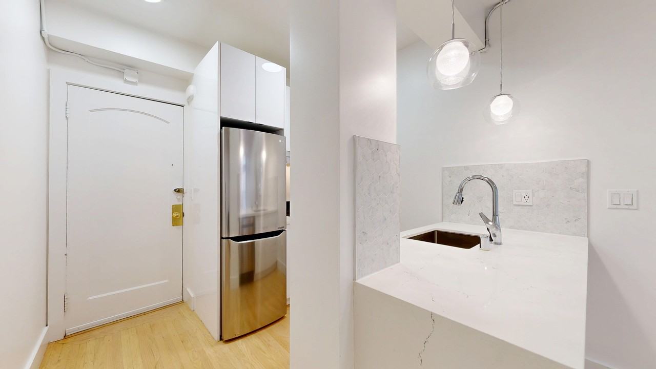 867 Sutter St #107 - Photo 5 of 11