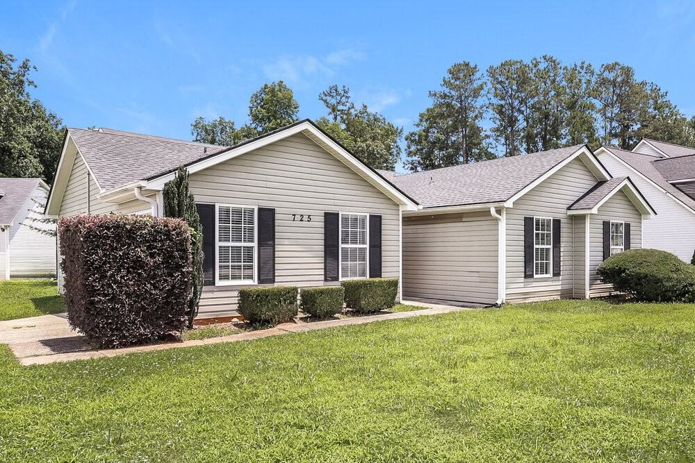 725 Cherry Branch Cir - Photo 3 of 16
