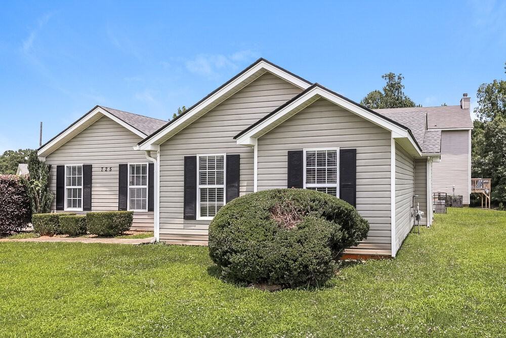 725 Cherry Branch Cir - Photo 4 of 16