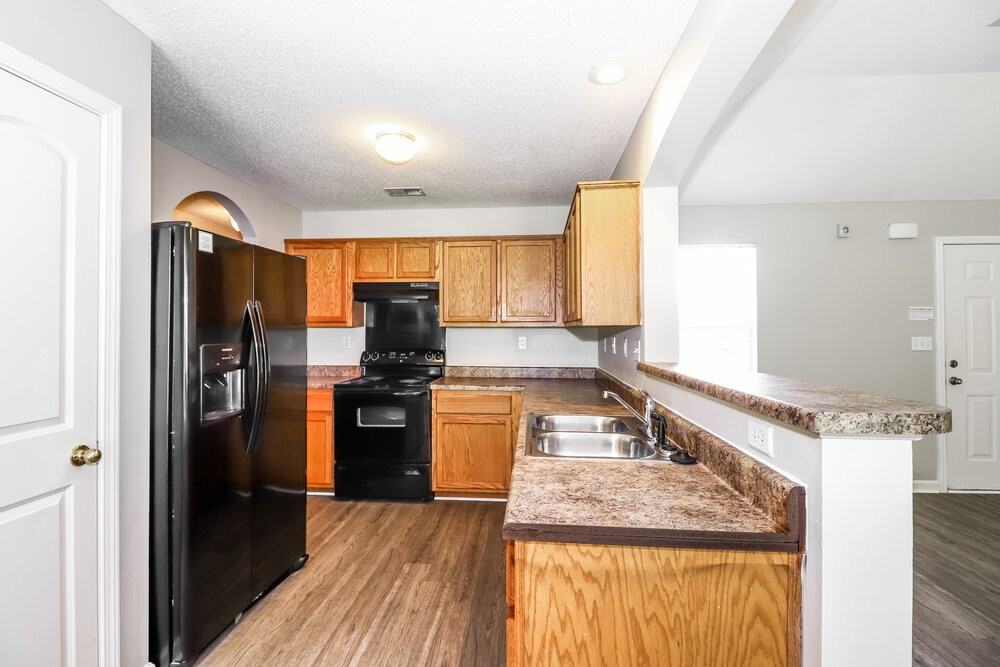 1481 Lawson Dr - Photo 6 of 15