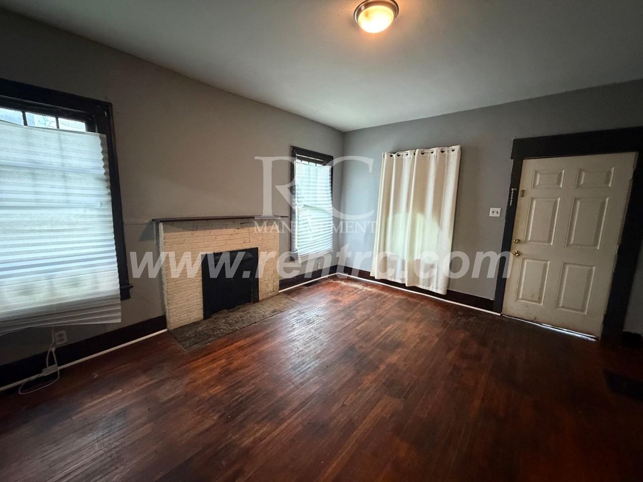 619 Harmon St - Photo 7 of 13