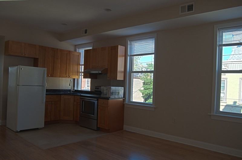 4019 Powelton Ave #2F - Photo 7 of 17