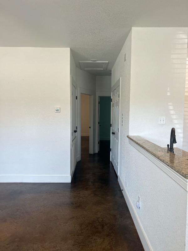 608 Washington St - Photo 7 of 24