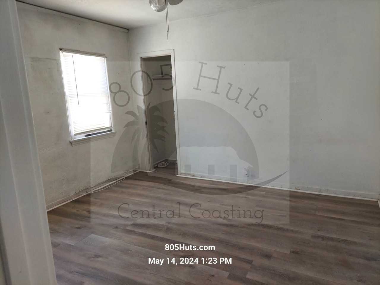 327 W Tunnell St - Photo 3 of 4