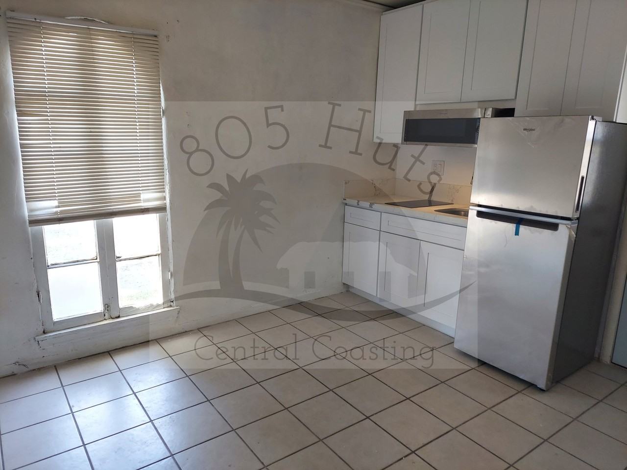 327 W Tunnell St - Photo 4 of 4