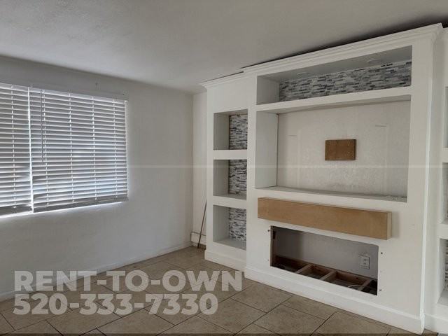 941 S Baylor Dr - Photo 4 of 15