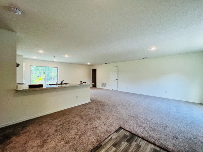 1094 Harlingen Rd Sw - Photo 4 of 18