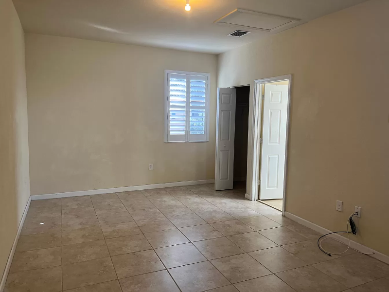 171 9448 - Photo 3 of 8