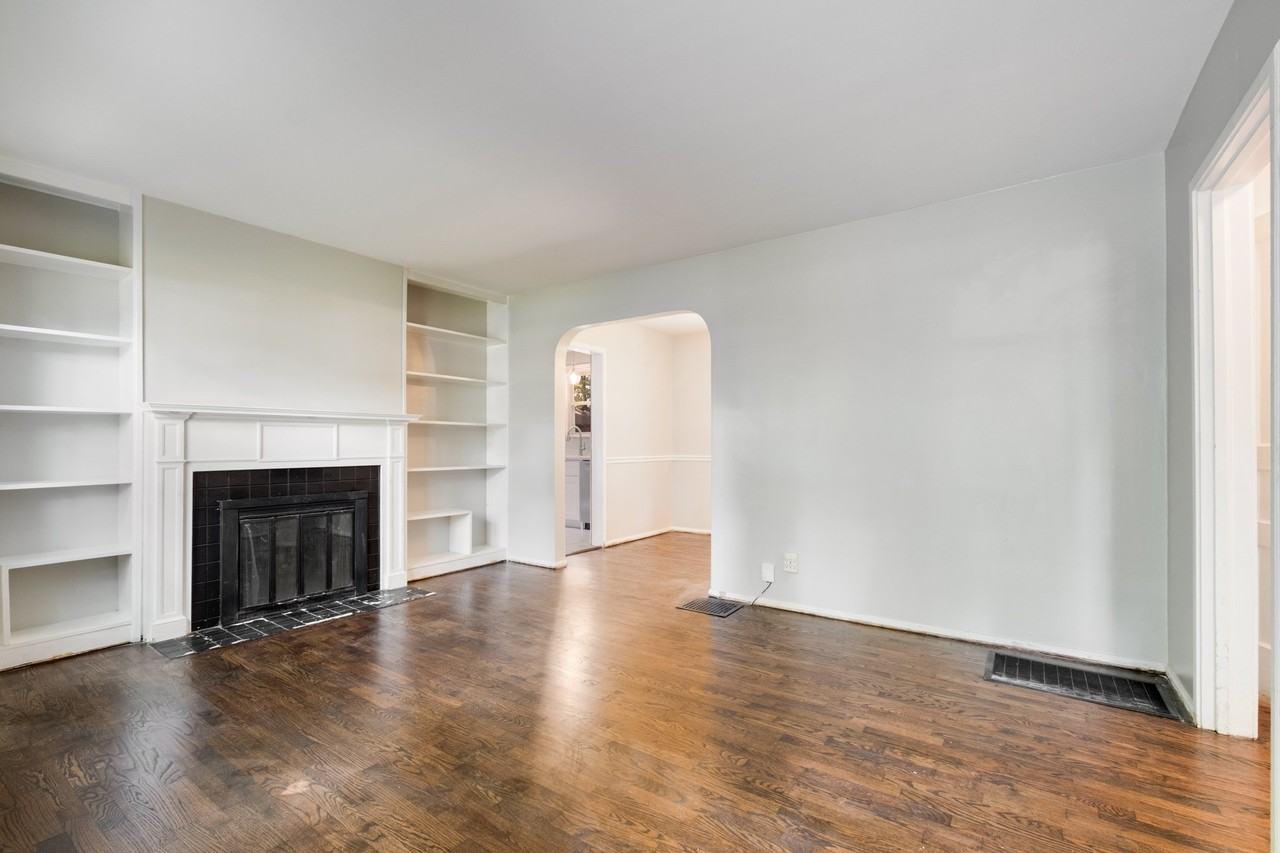 1428 Greenland Ave - Photo 5 of 19
