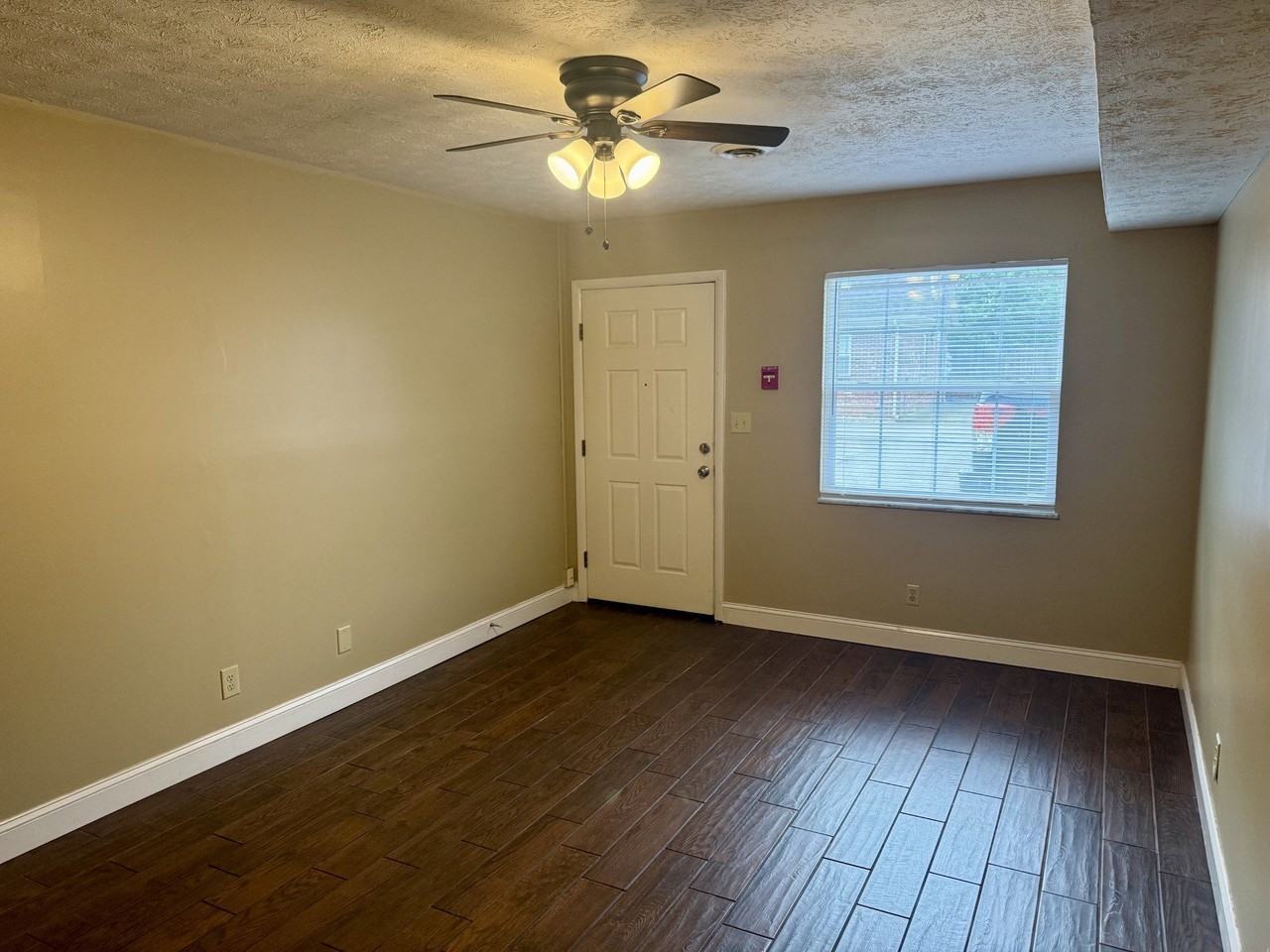 2305 Adams Ave #2 - Photo 3 of 20