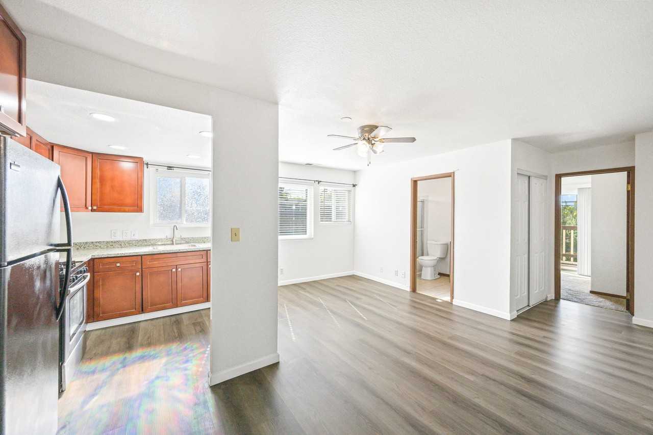 1609 B St #1 - Photo 7 of 21