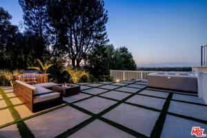 featured image of 16725 Oak View Dr