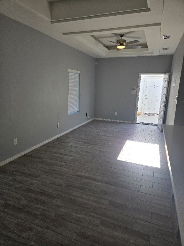 421 E Acacia St #2 - Photo 5 of 21