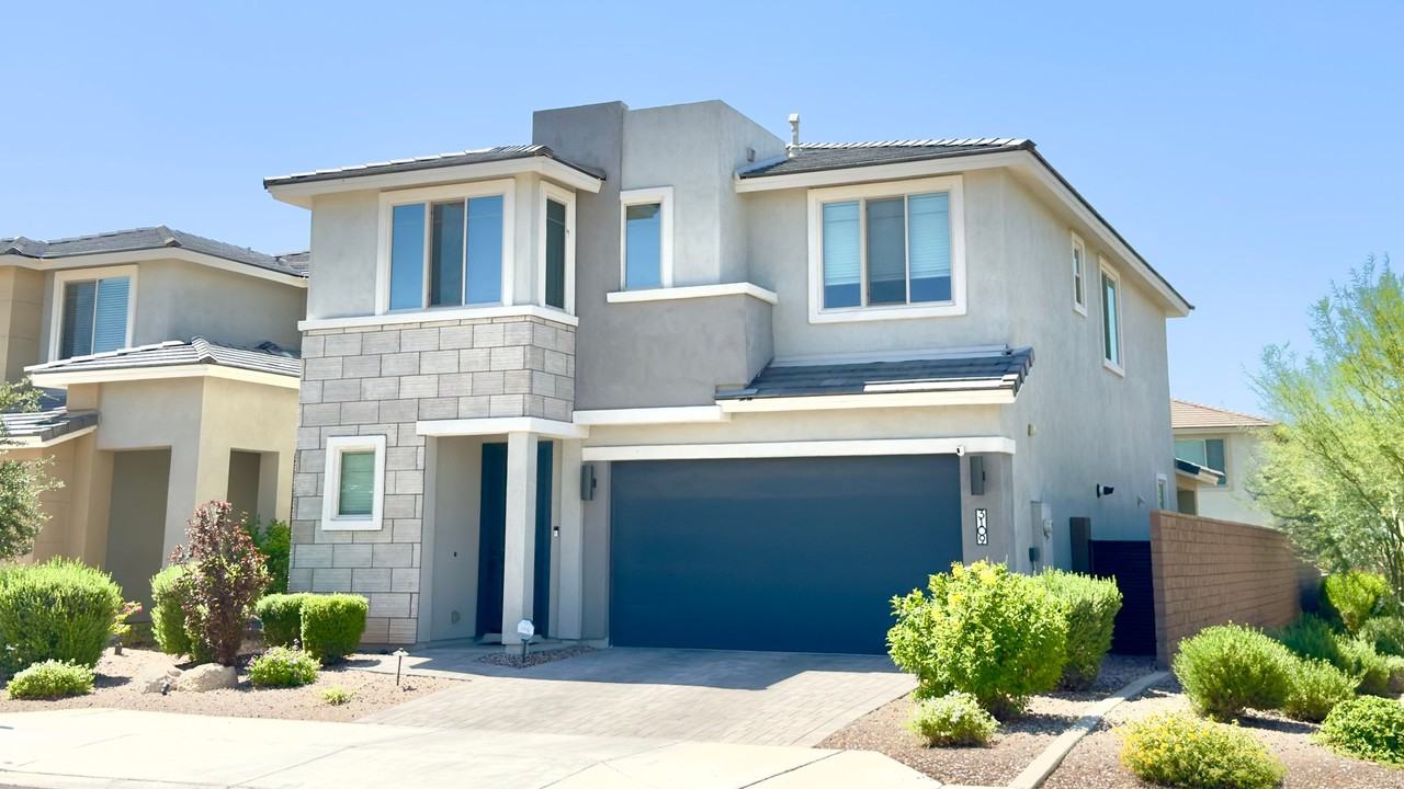 3109 E Louise Dr - Photo 2 of 25