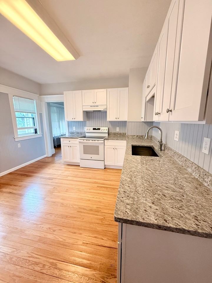 95 Forest Park Ave - Photo 3 of 13