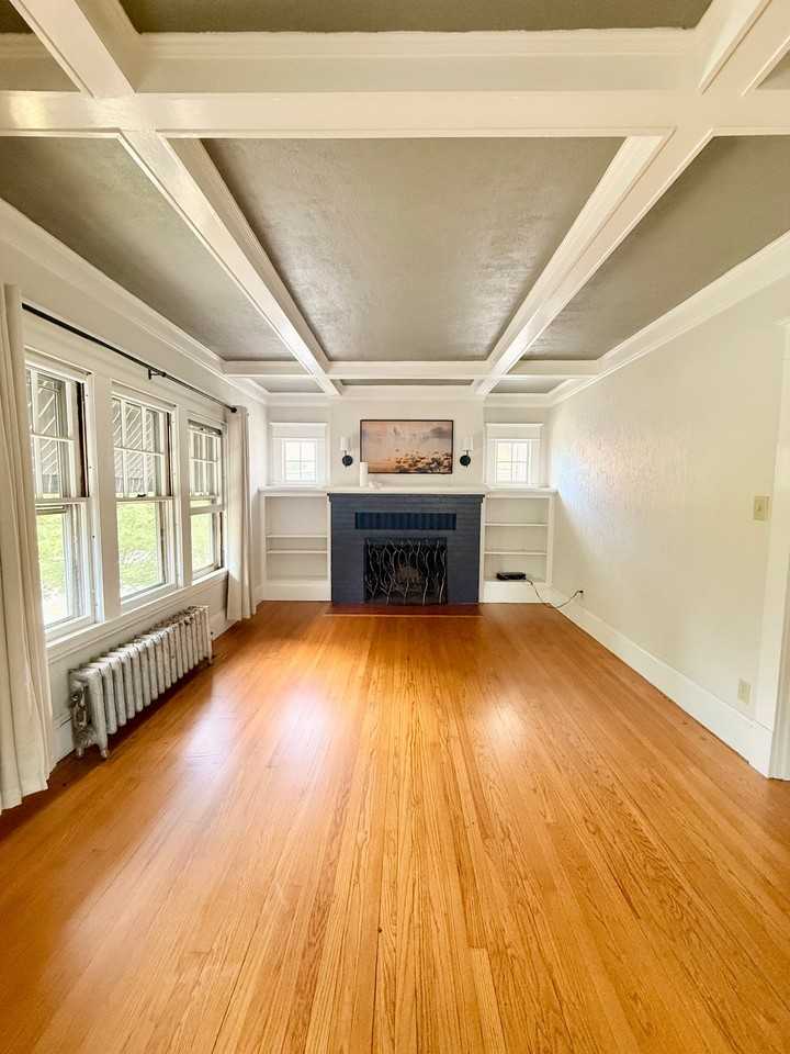 95 Forest Park Ave - Photo 5 of 13